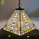 lustre carré en verre style tiffany pour bar nordique
