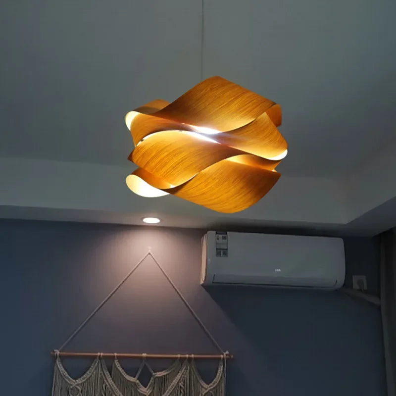 Kreative Pendelleuchte aus Holz im modernen südostasiatischen Stil - vue 3 sur 10