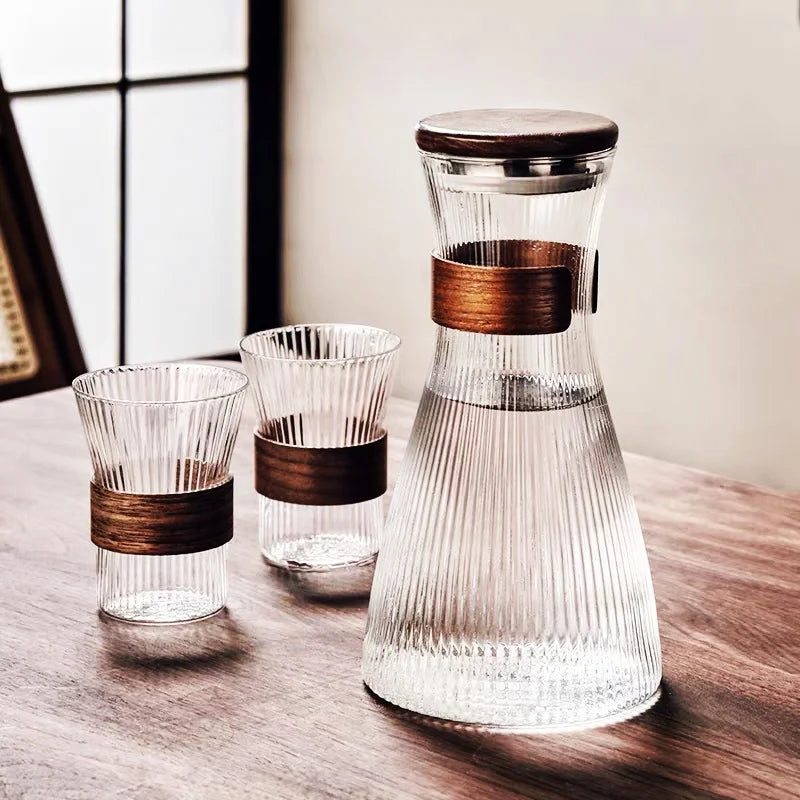 Carafe en verre style japonais etui noyer stries