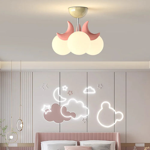 plafonnier en forme de lune pour chambre d'enfant moderne et douce - vue 4 sur 8