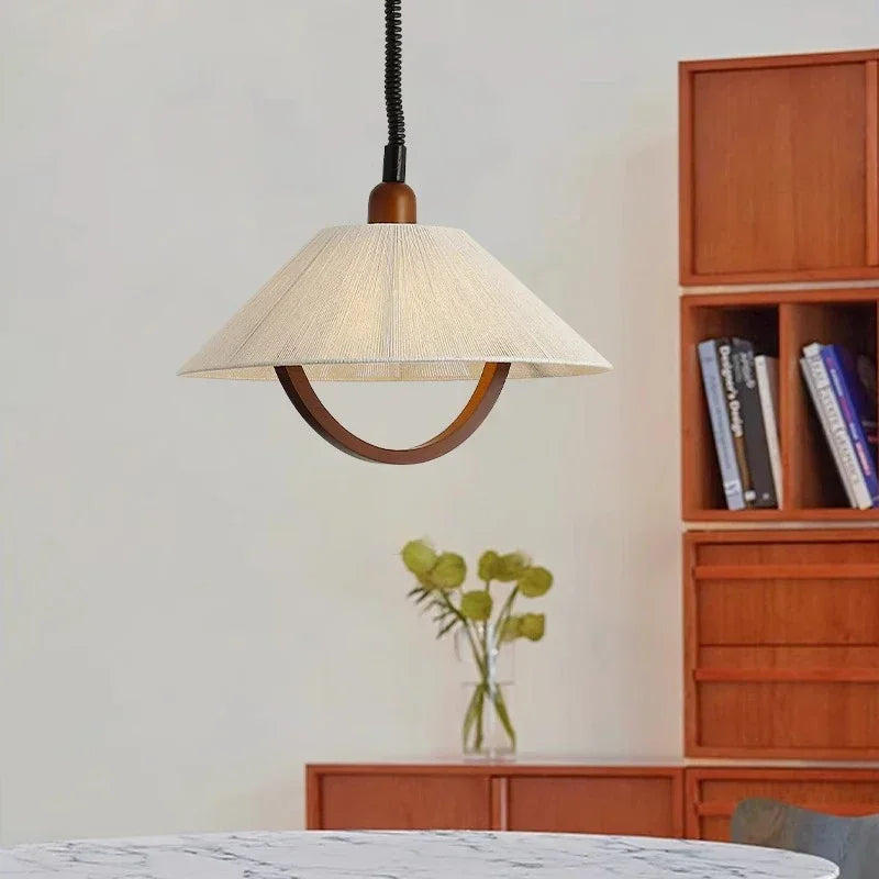 Design-Pendelleuchte aus Holz für ein elegantes Interieur - vue 4 sur 7