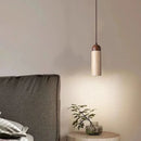 Pendelleuchte aus Holz und Naturstein für Café