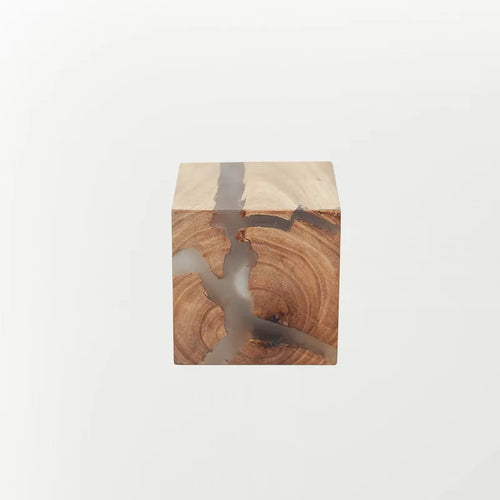 Moderne Wandleuchte aus Holz und Harz - vue 3 sur 6