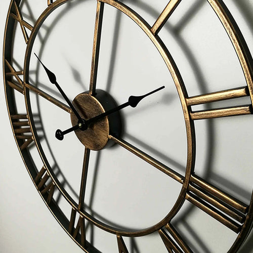 horloge murale chiffres romains décorative pour intérieur et extérieur - vue 2 sur 8