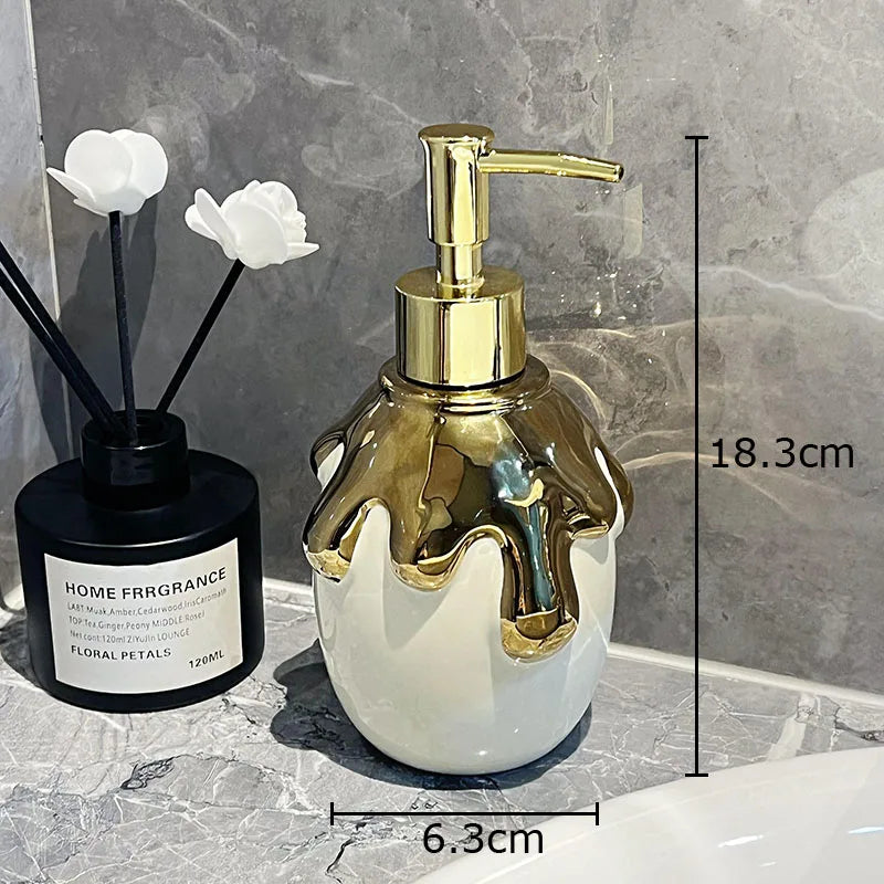 distributeur de savon en céramique dorée pour salle de bain - vue 9 sur 10