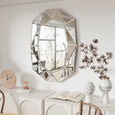 miroir mural décoratif asymétrique en verre argenté avec détails biseautés
