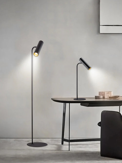 Minimalistische Schreibtischlampe mit Design für die Inneneinrichtung