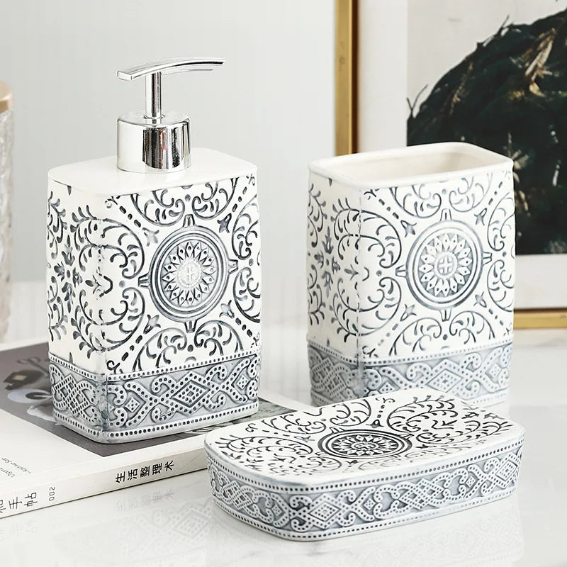 bouteille de lotion en céramique style bohème pour salle de bain - vue 5 sur 9