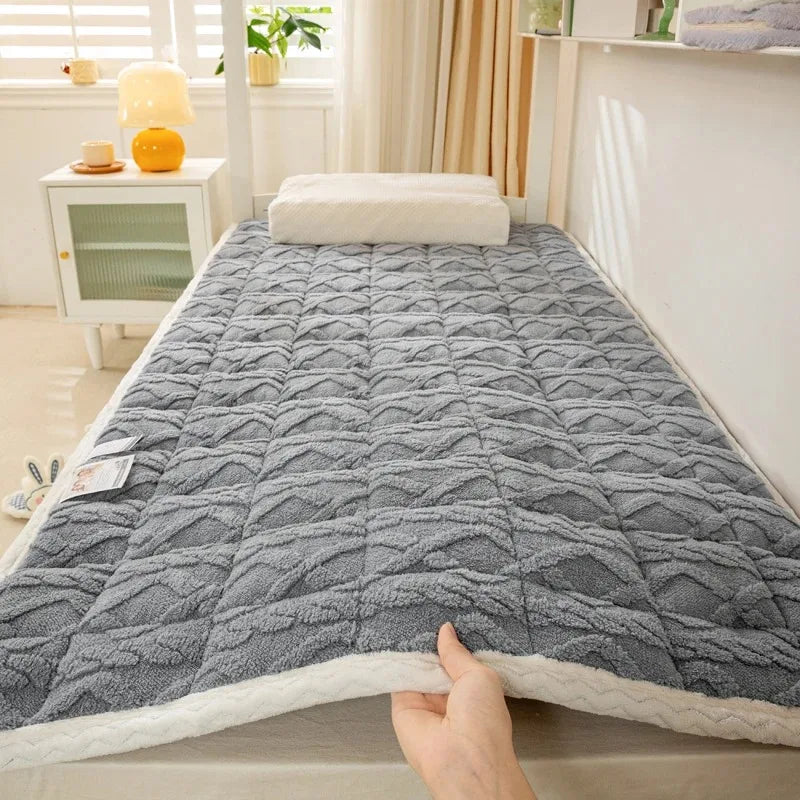 surmatelas doux hiver en velours agneau pour étudiants - vue 3 sur 12