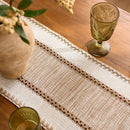 Chemin de table vert rayures bohème pompons tissé main