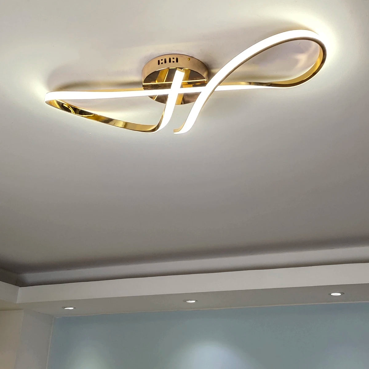 lustre moderne en métal pour intérieur élégant et contemporain - vue 4 sur 6
