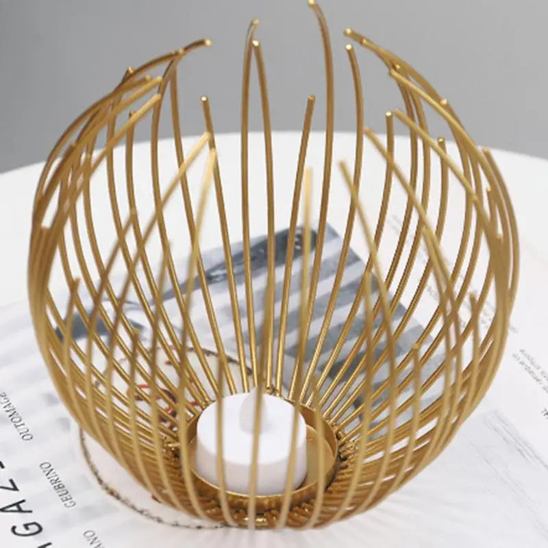 bougeoir géométrique en métal pour décoration et centre de table - vue 3 sur 8