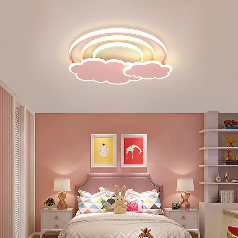 Dekorative Regenbogen-Wolken-Deckenleuchte für das Kinderzimmer - vue 3 sur 8