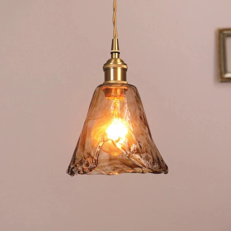 Kreative Pendelleuchte aus Glas mit Retro-Modernem Design - vue 4 sur 18