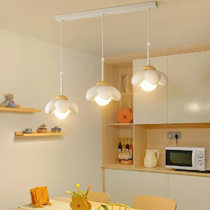 Romantische Pendelleuchte mit Blumen für Kinderzimmer-Dekoration