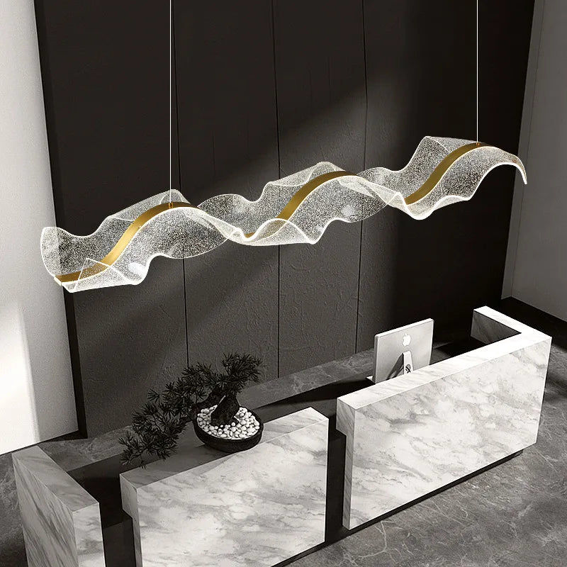 LED-Kronleuchter modernes Design für Innenräume höhenverstellbar aus transparentem Acryl - vue 3 sur 8