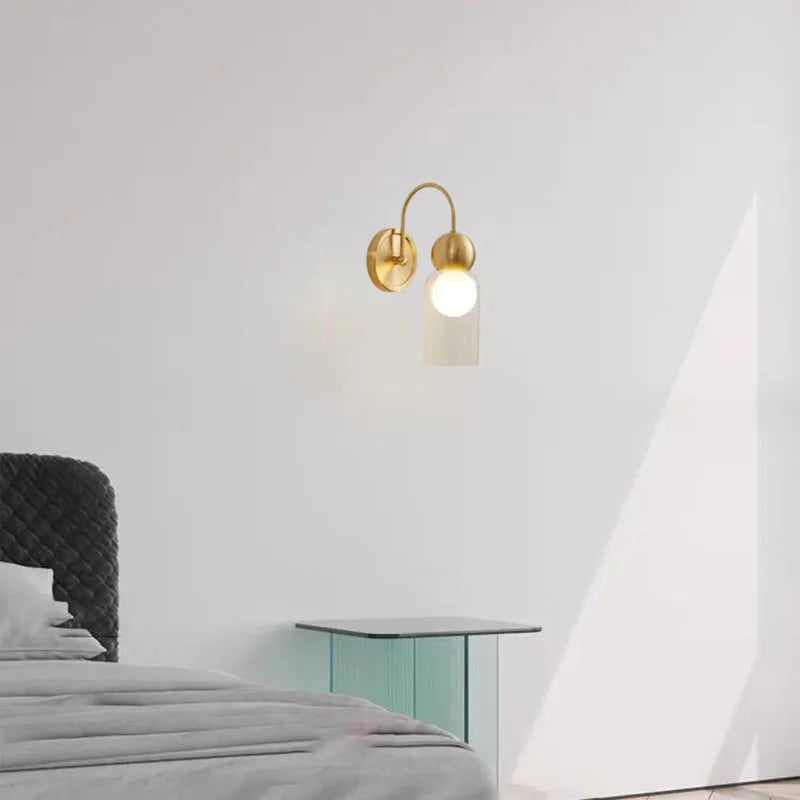 Applique murale moderne en verre et cuivre pour foyer - vue 4 sur 10