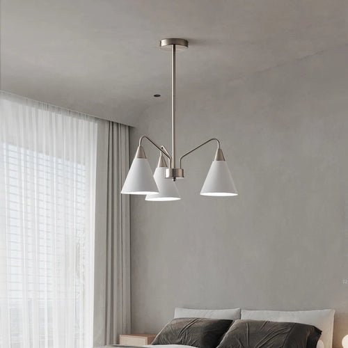 Kronleuchter im mittelalterlichen Retro-Stil aus Eisen für minimalistische Innendekoration - vue 2 sur 8