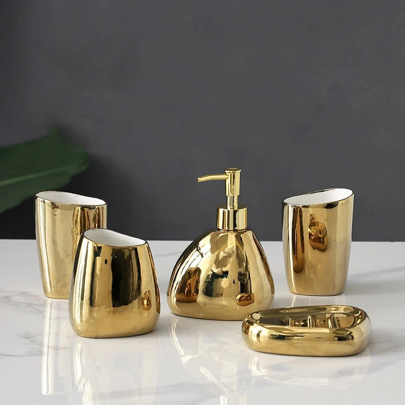 ensemble daccessoires en céramique pour salle de bain de luxe - vue 8 sur 12