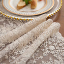 Chemin de table dentelle florale beige style bohème