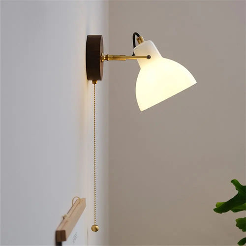 Wandleuchte aus Glas und Messing mit verstellbarem Schalter - vue 2 sur 8