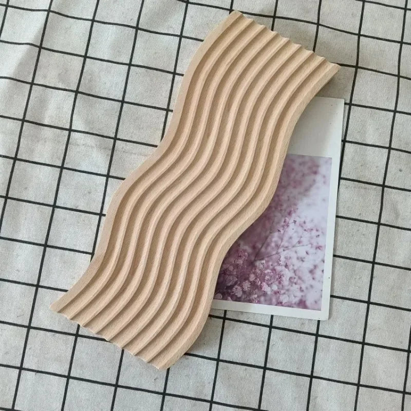 plateau décoratif en bois pour servir collations et desserts - vue 5 sur 8