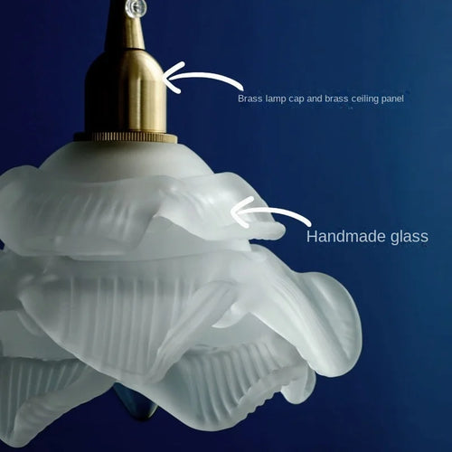 Retro-Pendelleuchte mit Messing und Glas-Petalen für stilvolle Inneneinrichtung - vue 5 sur 10