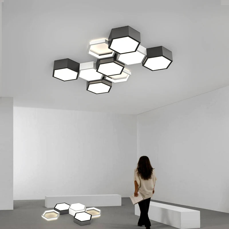 plafonnier triangle ultra mince moderne design élégant pour intérieur - vue 4 sur 13