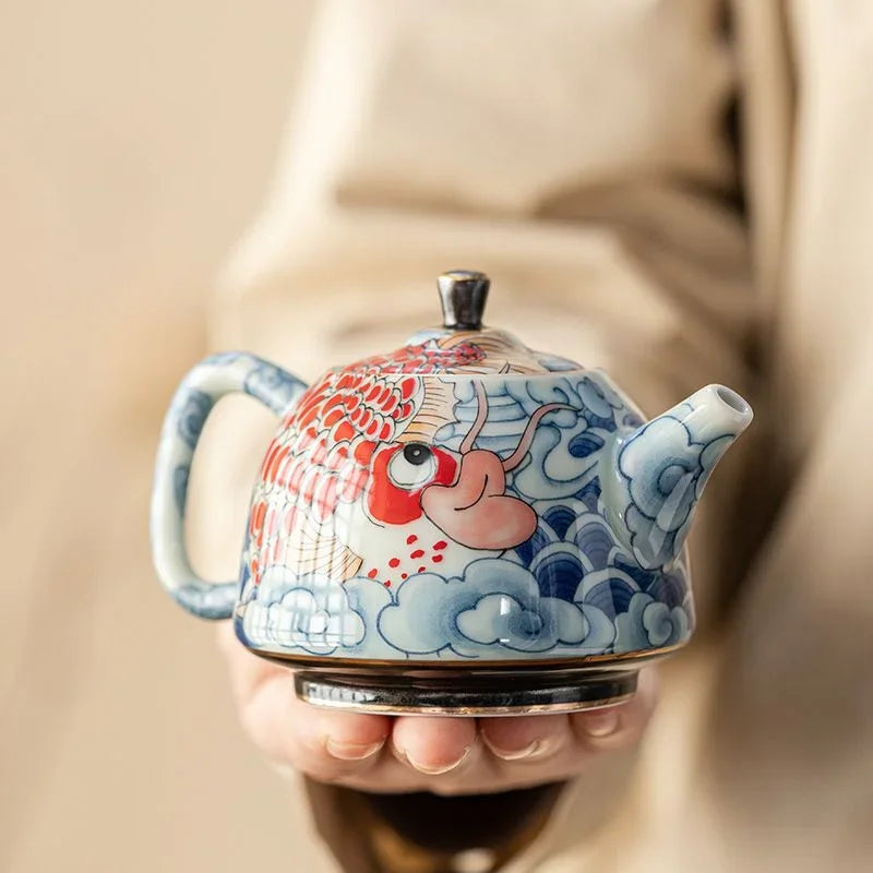 Théière chinoise en porcelaine décor traditionnel infuseur
