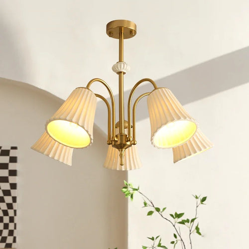 Kronleuchter aus Keramik im modernen nordischen Stil für elegantes Interieur - vue 4 sur 9