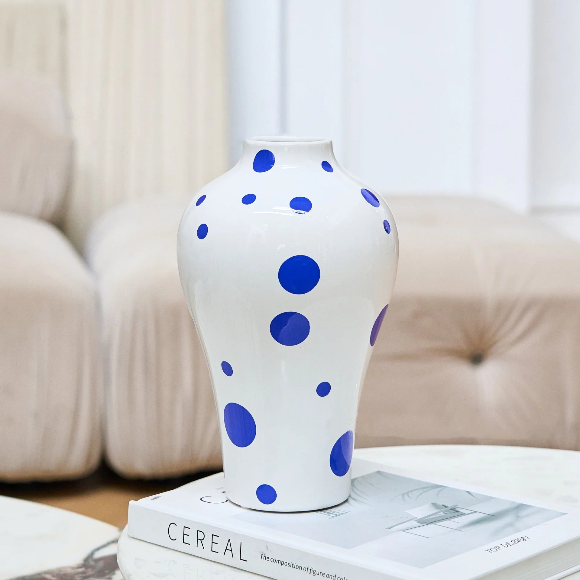 vase en céramique motif géométrique pour décoration florale artisanale - vue 4 sur 9