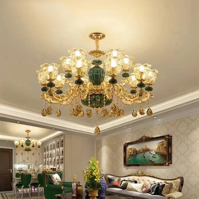 lustre en cristal léger pour décoration élégante et raffinée - vue 4 sur 15