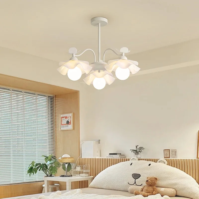 lustre nordique à fleurs style crémeux pour diverses pièces - vue 4 sur 7