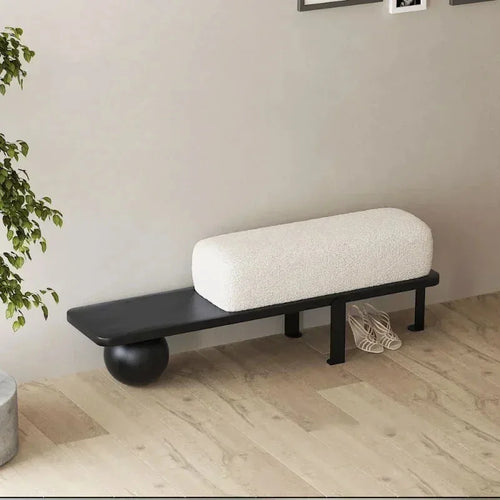 ottoman en bois nordique design simple pour espaces variés