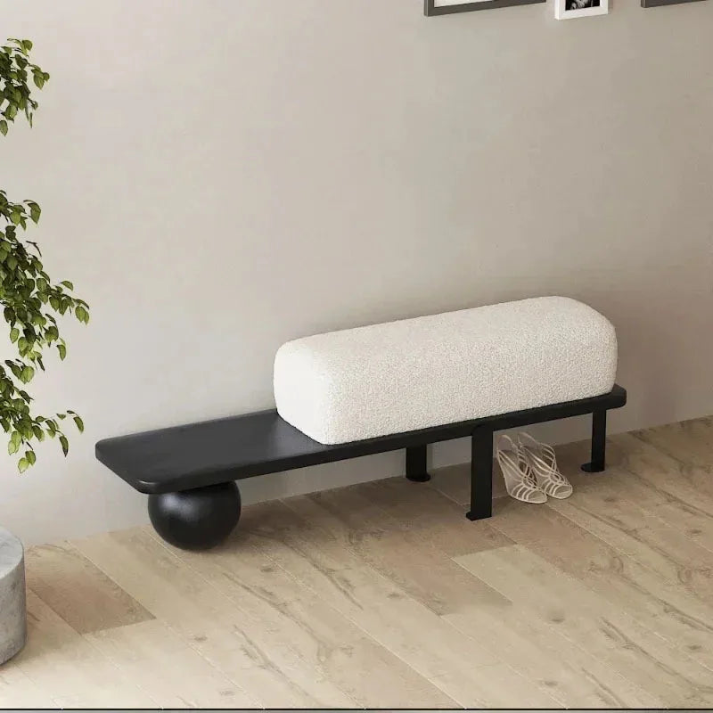 ottoman en bois nordique design simple pour espaces variés