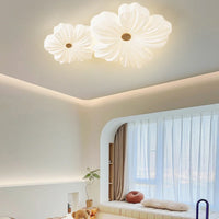 Moderner LED-Deckenleuchte in Blumenform für stilvolle Innendekoration
