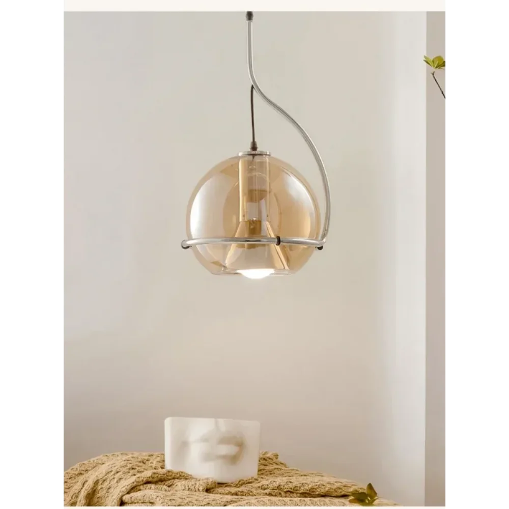 lustre boule de verre nordique style rétro pour restaurants et cafés - vue 4 sur 8