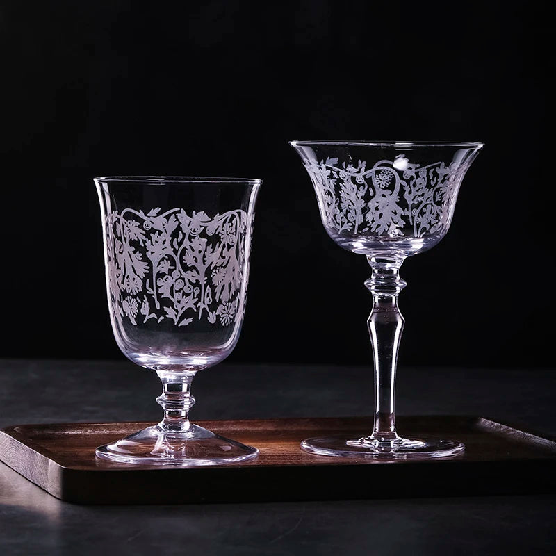 Verres a martini elegants design cocktail classique - vue 2 sur 7