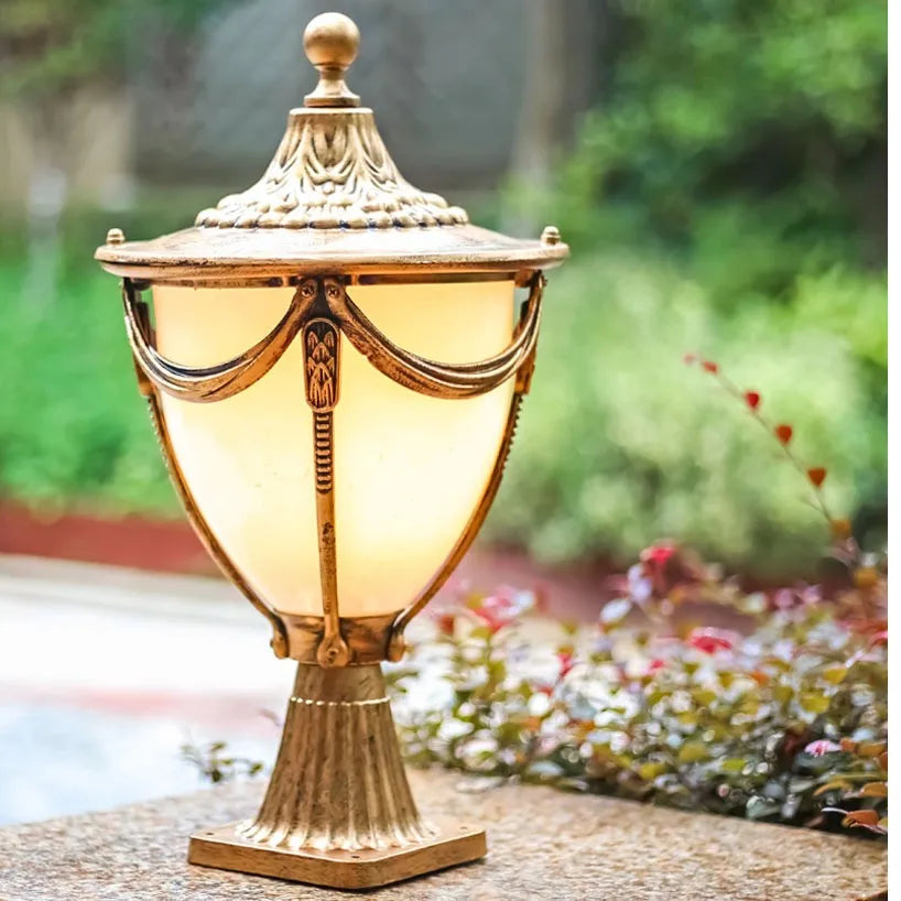 lampe de pelouse en aluminium pour jardin et couloir extérieur - vue 3 sur 7