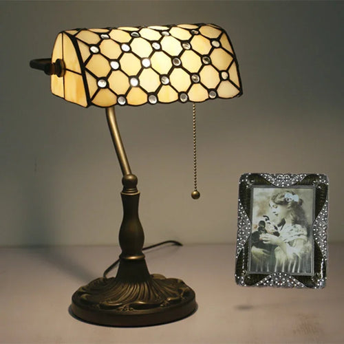 Vintage Nachttischlampe aus Buntglas für die Innendekoration - vue 9 sur 8