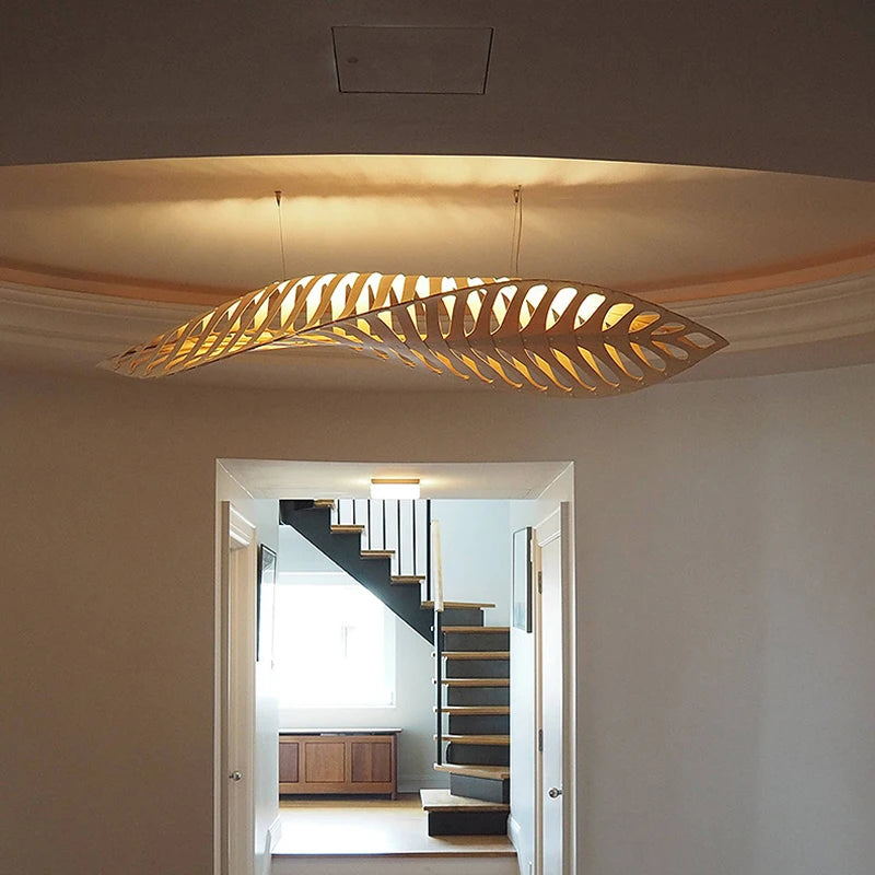 Lustre design en bois à chevrons d'art moderne - vue 7 sur 8