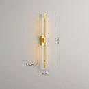 applique murale en verre et cuivre design minimaliste pour intérieur élégant
