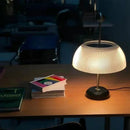 Elegante Retro-Schreibtischlampe im italienischen Design für modernes Interieur