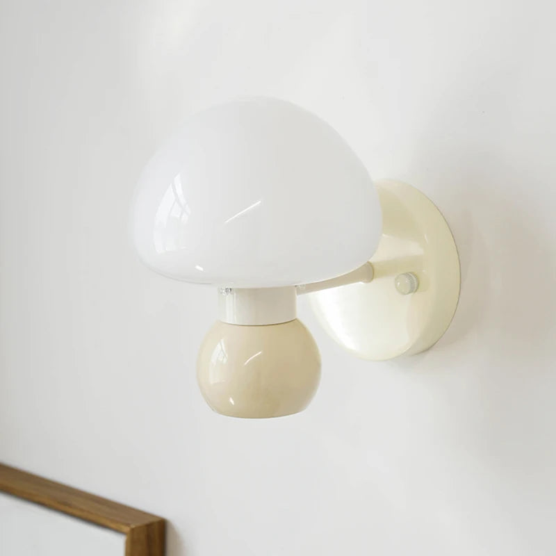 applique murale champignon haut bas chevet salon chambre enfant déco maison verre blanc laiteux - vue 5 sur 6