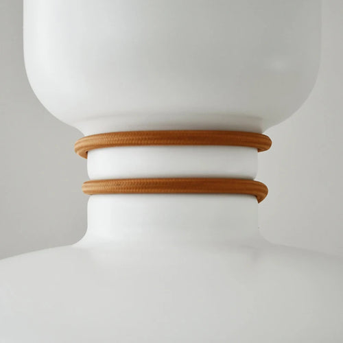 lustre led moderne design danois pour intérieur minimaliste