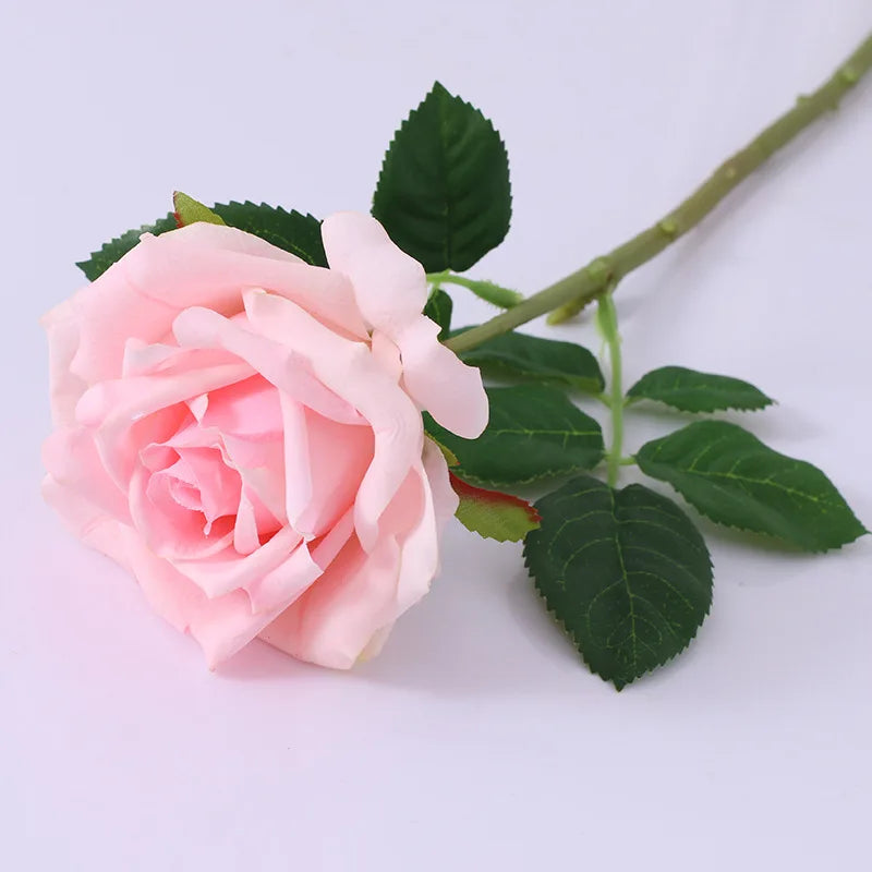 roses artificielles au toucher réaliste pour décoration florale