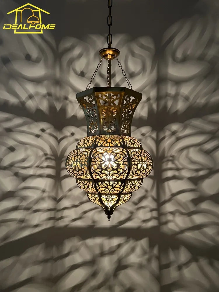 suspension rétro sculptée marocaine en style exotique - vue 5 sur 5