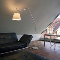 Italienische Stehleuchte, höhenverstellbar für Lesen und Entspannung