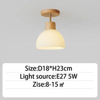 Moderne Pendelleuchte mit Glasschirm für Kücheninsel