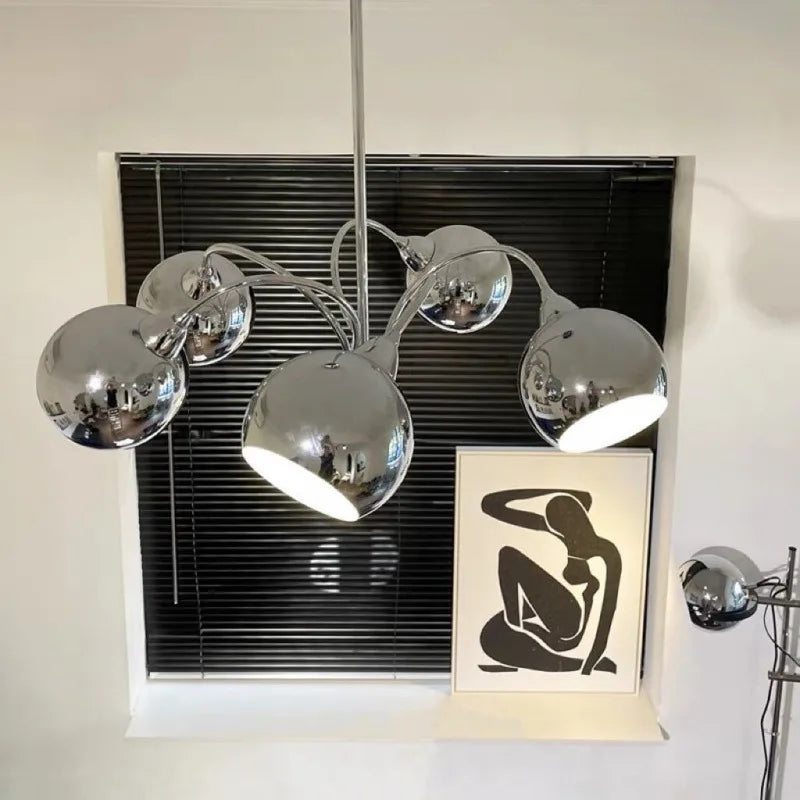 lustre nordique en chrome avec lampes à globe décoratives - vue 3 sur 14